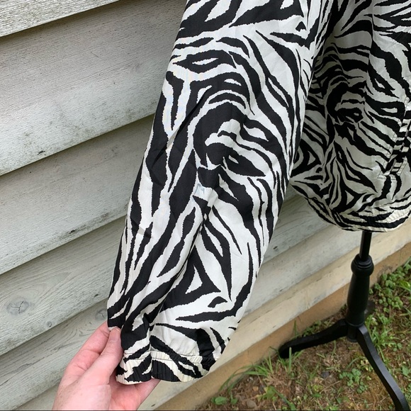 Vintage 80s Silk Zebra Print Fringe Trim Long Sleeve Zip Front Collared Jacket - Picture 12 of 16